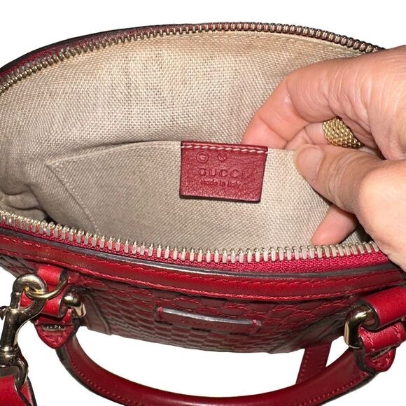 Gucci Microguccissima Dom shoulder bag - Picture 9 of 16